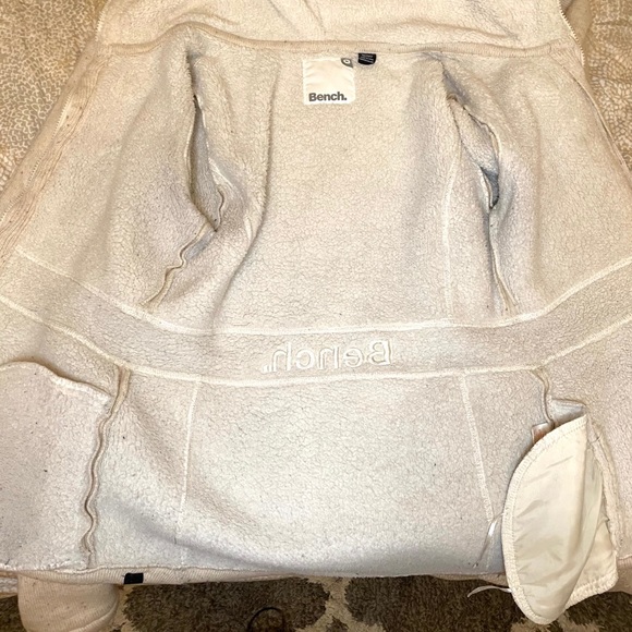 SOLD*****BENCH Warm Cream Toggle Coat - Picture 7 of 12